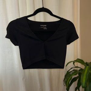 garage clothing short sleeve black crop top